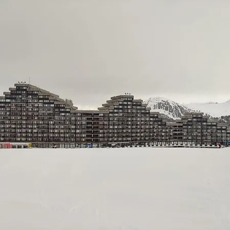 Confort Renove Pour 4 Personnes, Skis Aux Pieds La Plagne